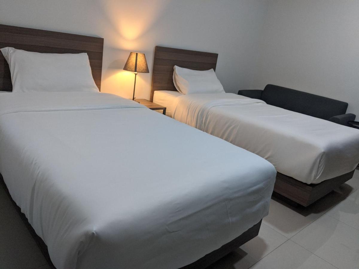 Tassana Place Chonburi Exteriör bild